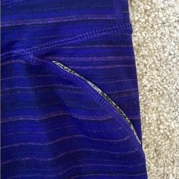 Lot of 2 Womens Athleta Size Small Printed Leggings Purple Crop Long Workout EUC - Picture 9 of 9